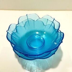 3 vintage aqua blue textured, leaf pattern serving bowl pressed glass